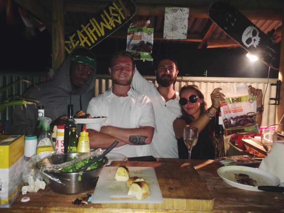 סידני Boardrider Backpackers And Budget Motel מראה חיצוני תמונה
